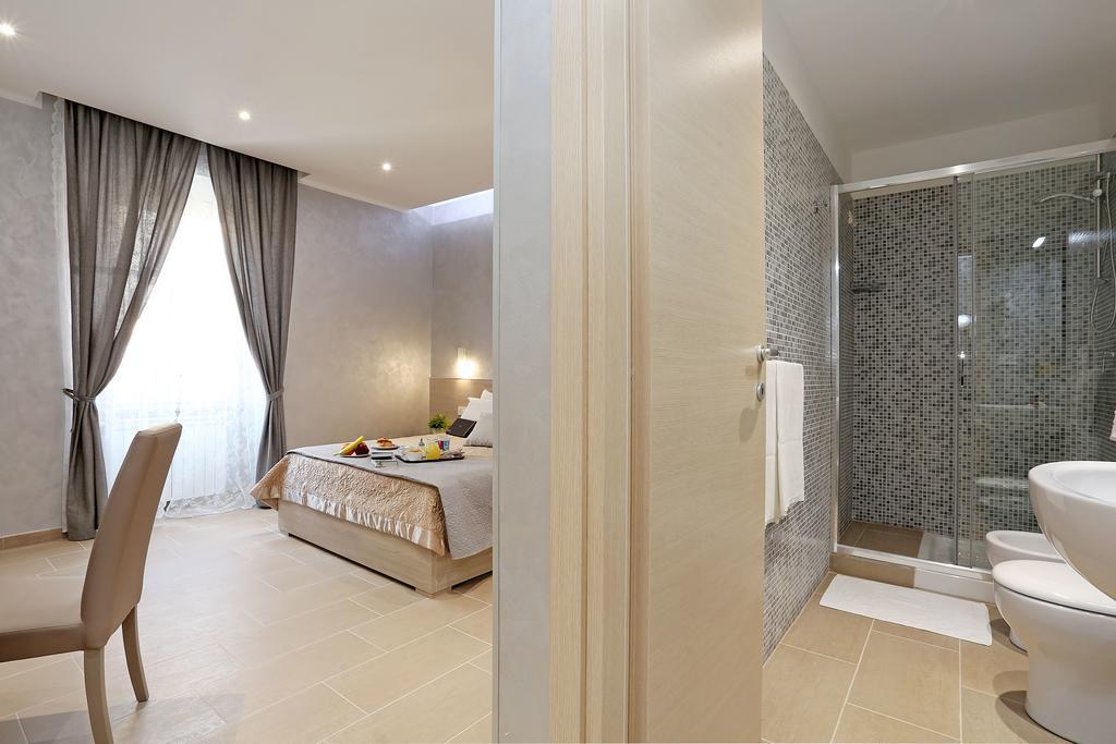 Adorasuite 2 โรม ภายนอก รูปภาพ