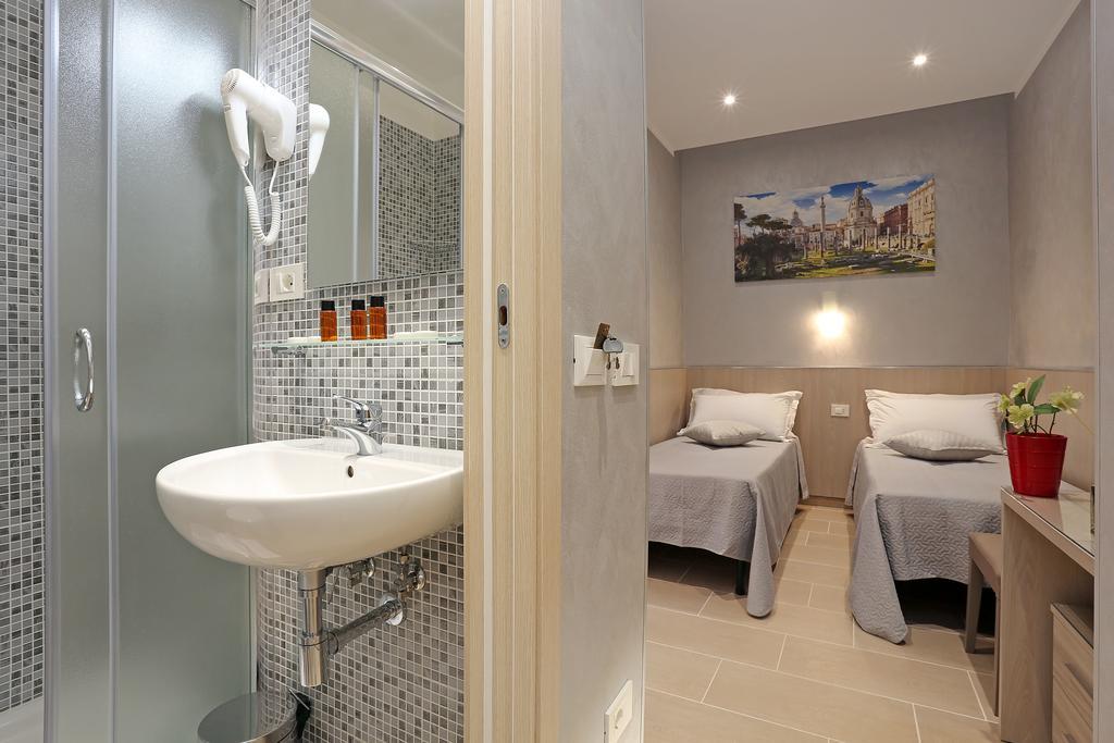 Adorasuite 2 โรม ภายนอก รูปภาพ