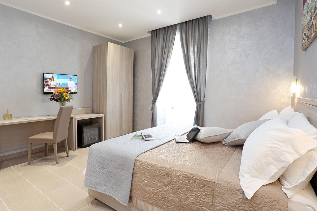 Adorasuite 2 โรม ภายนอก รูปภาพ