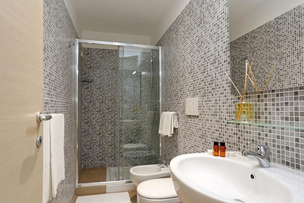 Adorasuite 2 โรม ภายนอก รูปภาพ